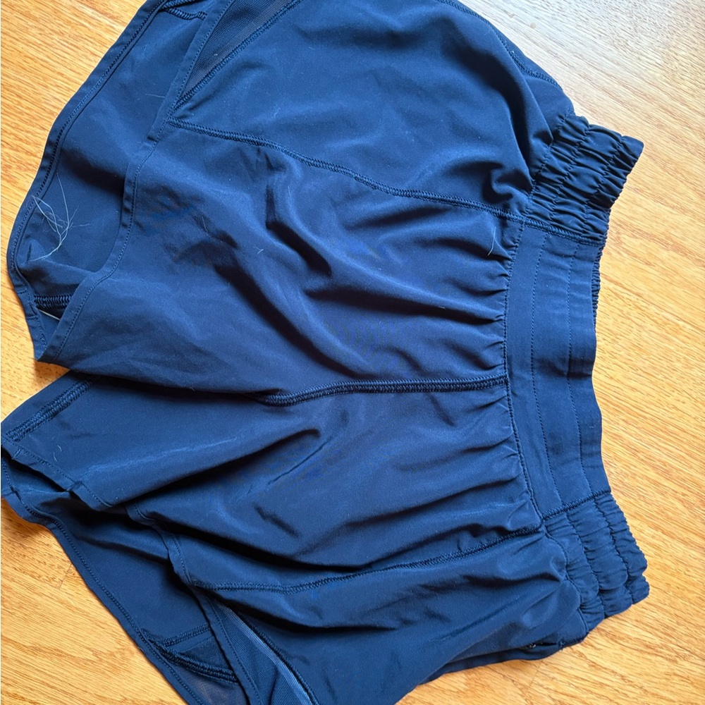 Lululemon Hotty Hots 4 tall navy blue shorts